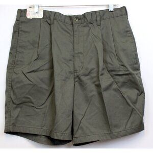 NWT Roundtree & Yorke Mens Pleated Shorts sz 34 Army Green Classic Fit Beach